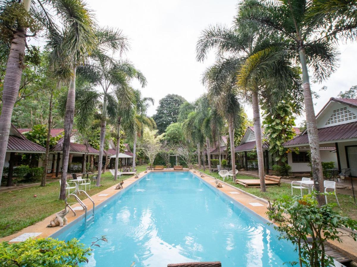 Capital O 834 Iyara Resort & Spa Koh Chang Exterior foto
