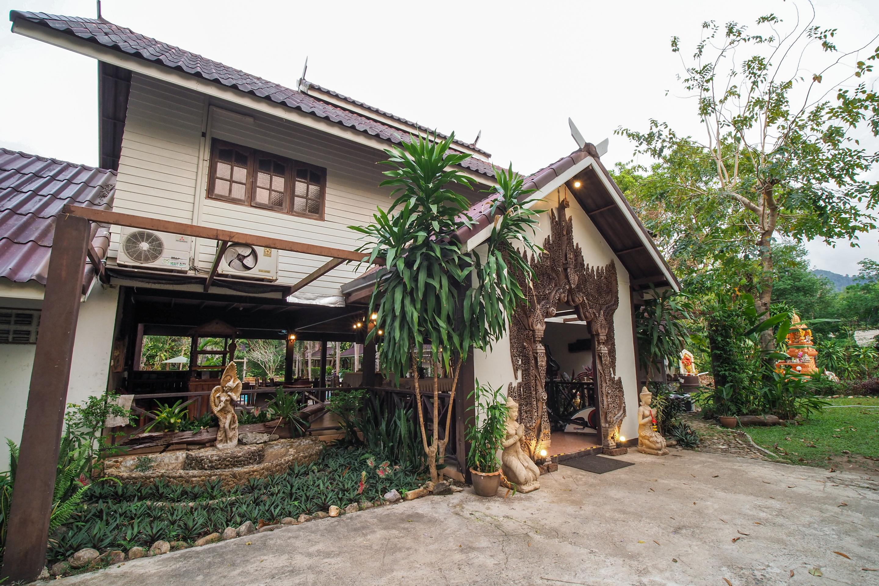 Capital O 834 Iyara Resort & Spa Koh Chang Exterior foto